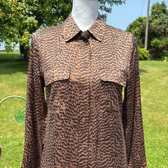 Soft Surroundings Silk 💯 Animal Print Brown Button Blouse Women Size XS - Picture 4 of 12